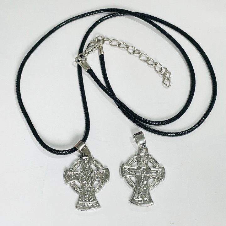 Colier siret  snur cerat cu inchizatoare cruci argintii si aurii 1932 set12buc