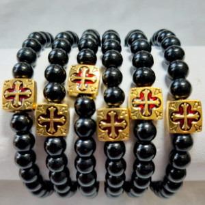 Obiecte bisericesti Bratara margele sticla 8mm 1 medalion metalic patrat cruce cod 1016 set12buc