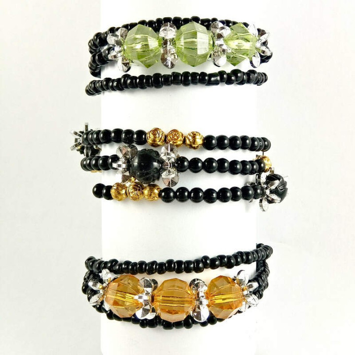 Obiecte bisericesti | Bratara spirala metalica bile de plastic | 1061