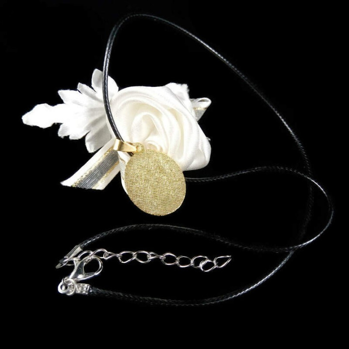 Obiecte bisericesti | Colier medalion oval metalic cu cruce | 1816