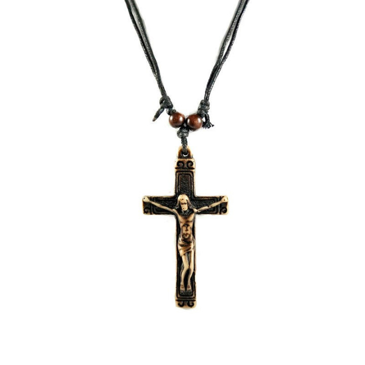 Obiecte bisericesti | Colier cruce sculptata din plastic maro | 1829