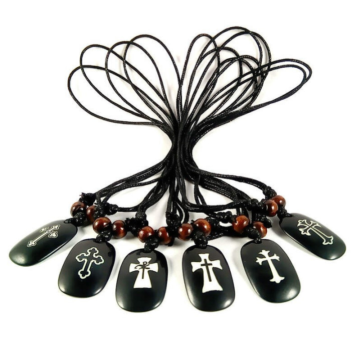 Obiecte bisericesti | Colier medalion oval din plastic | 1877