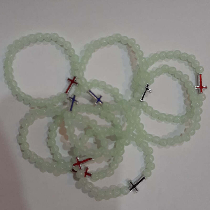 Colportaj Bisericesti.ro | Bratara elastica margele de plastic | 1289