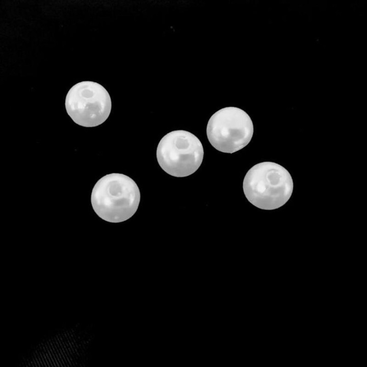 Margele bile Margele rotunde de trecere din plastic color negru|alb|rosu|mov|albastru|crem si  cod 6110